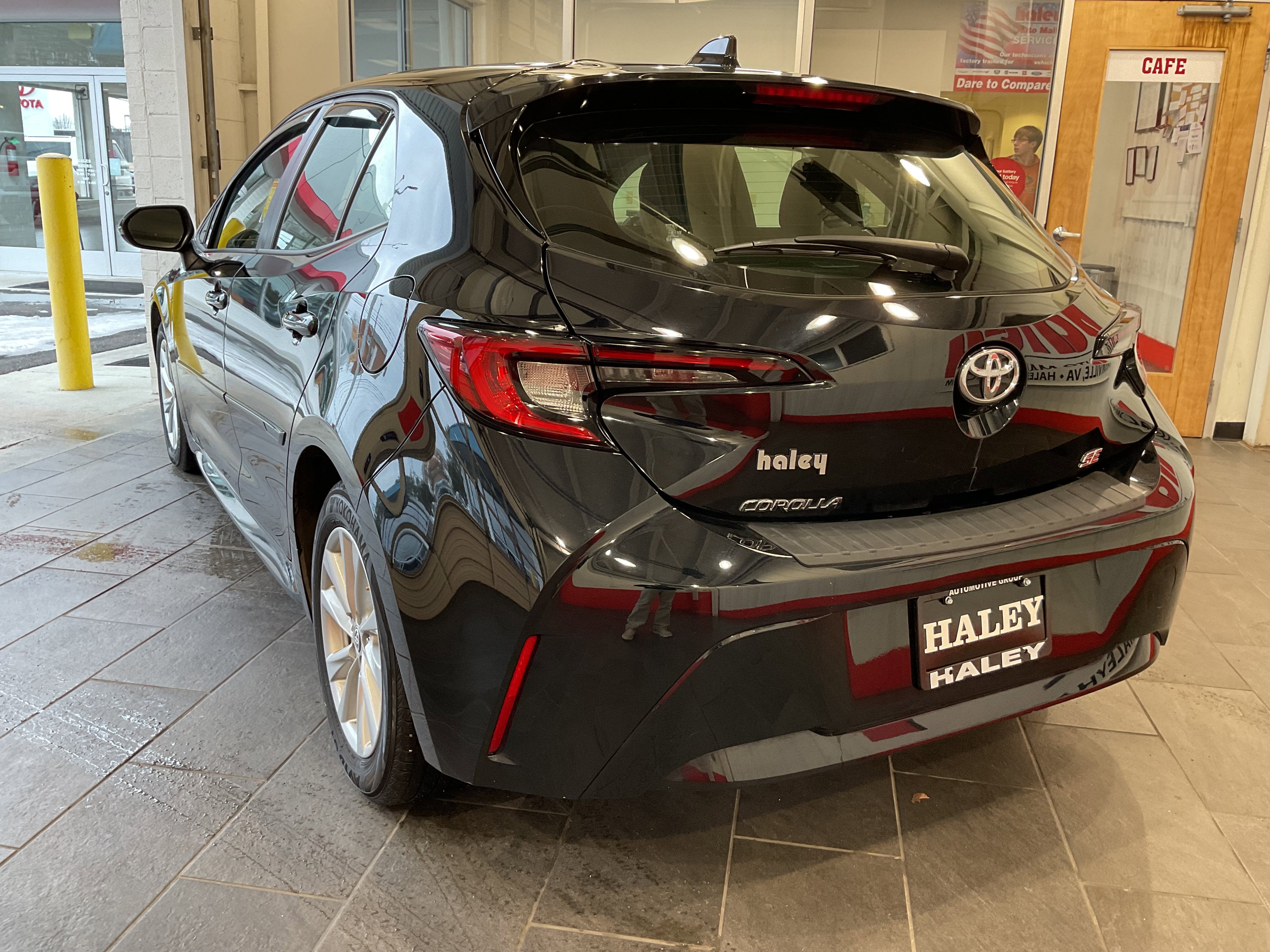 2024 Toyota Corolla Hatchback SE