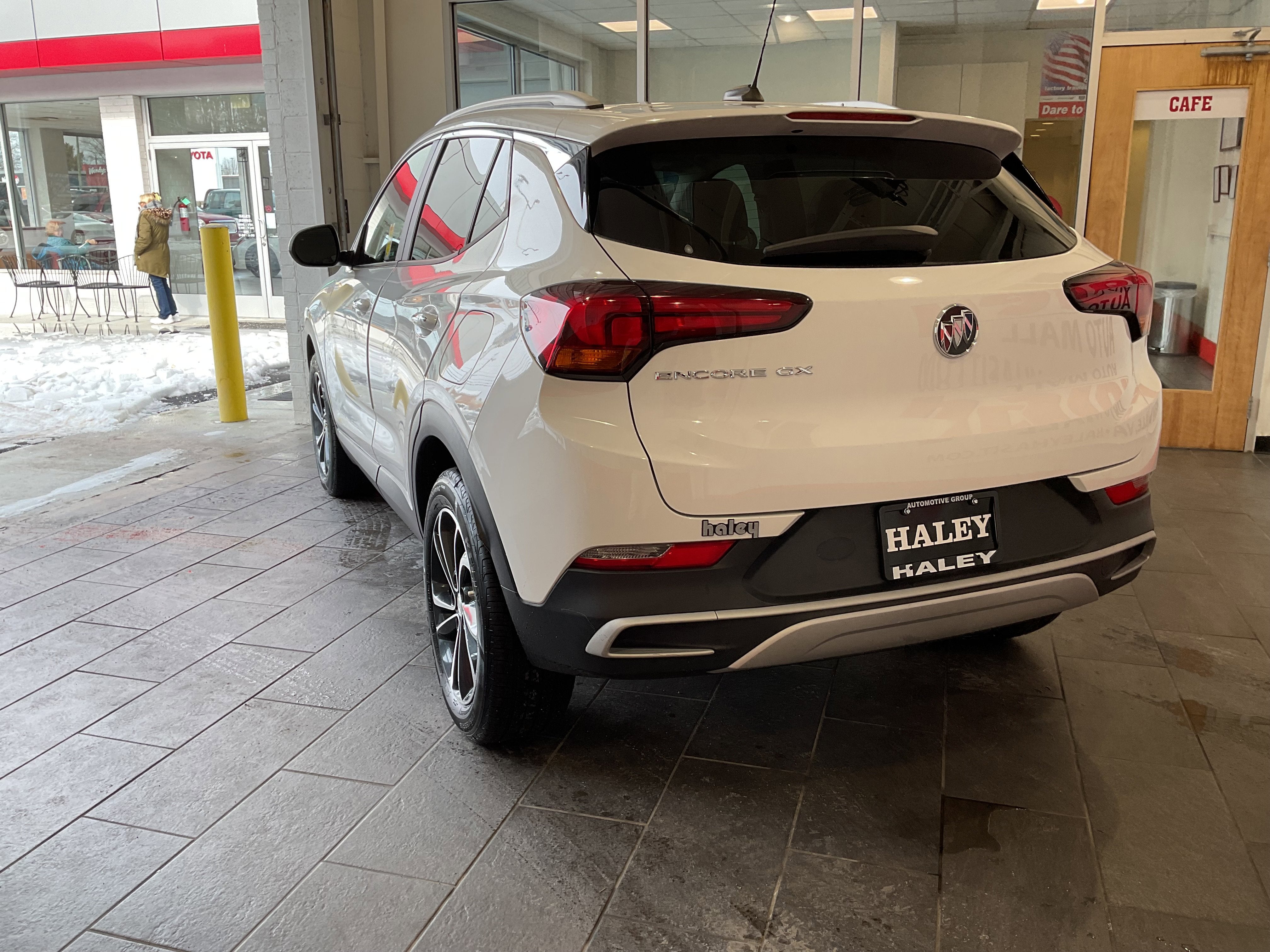 2020 Buick Encore GX Select