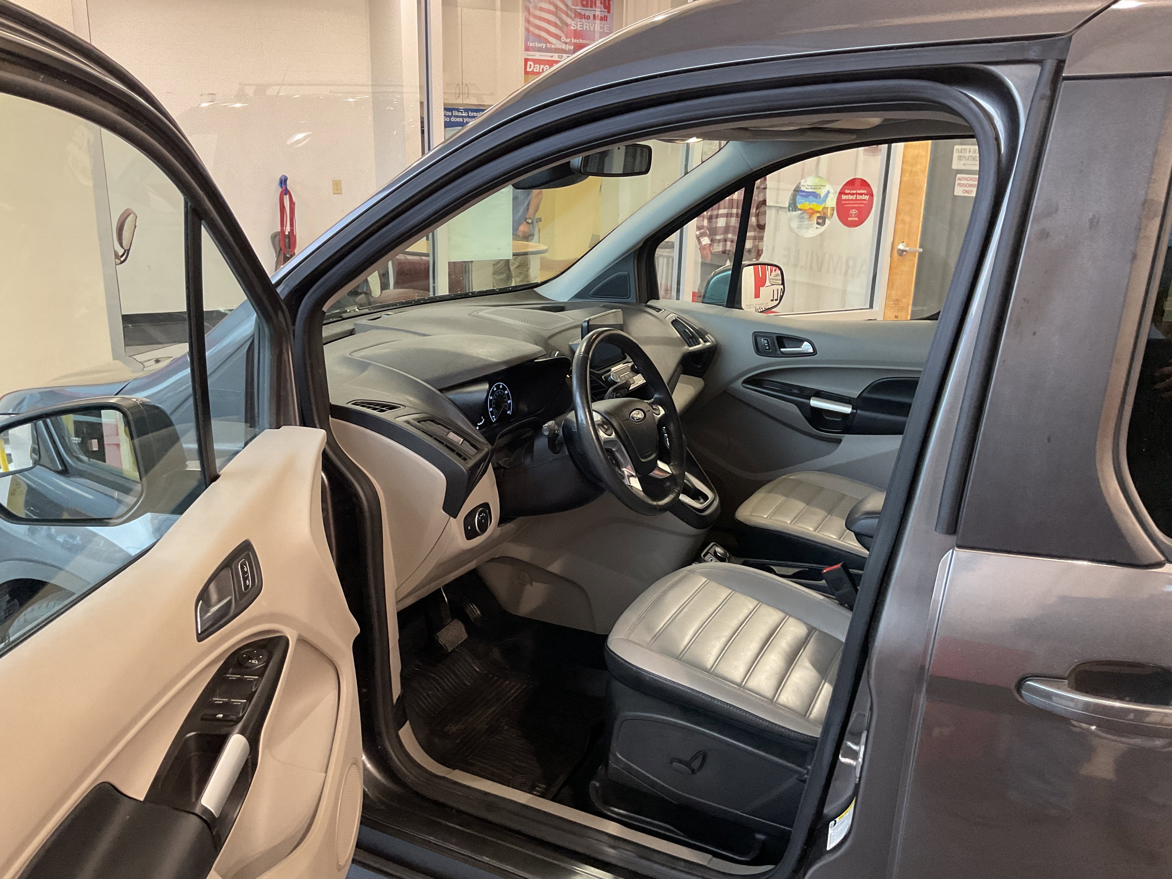 2020 Ford Transit Connect Wagon Titanium
