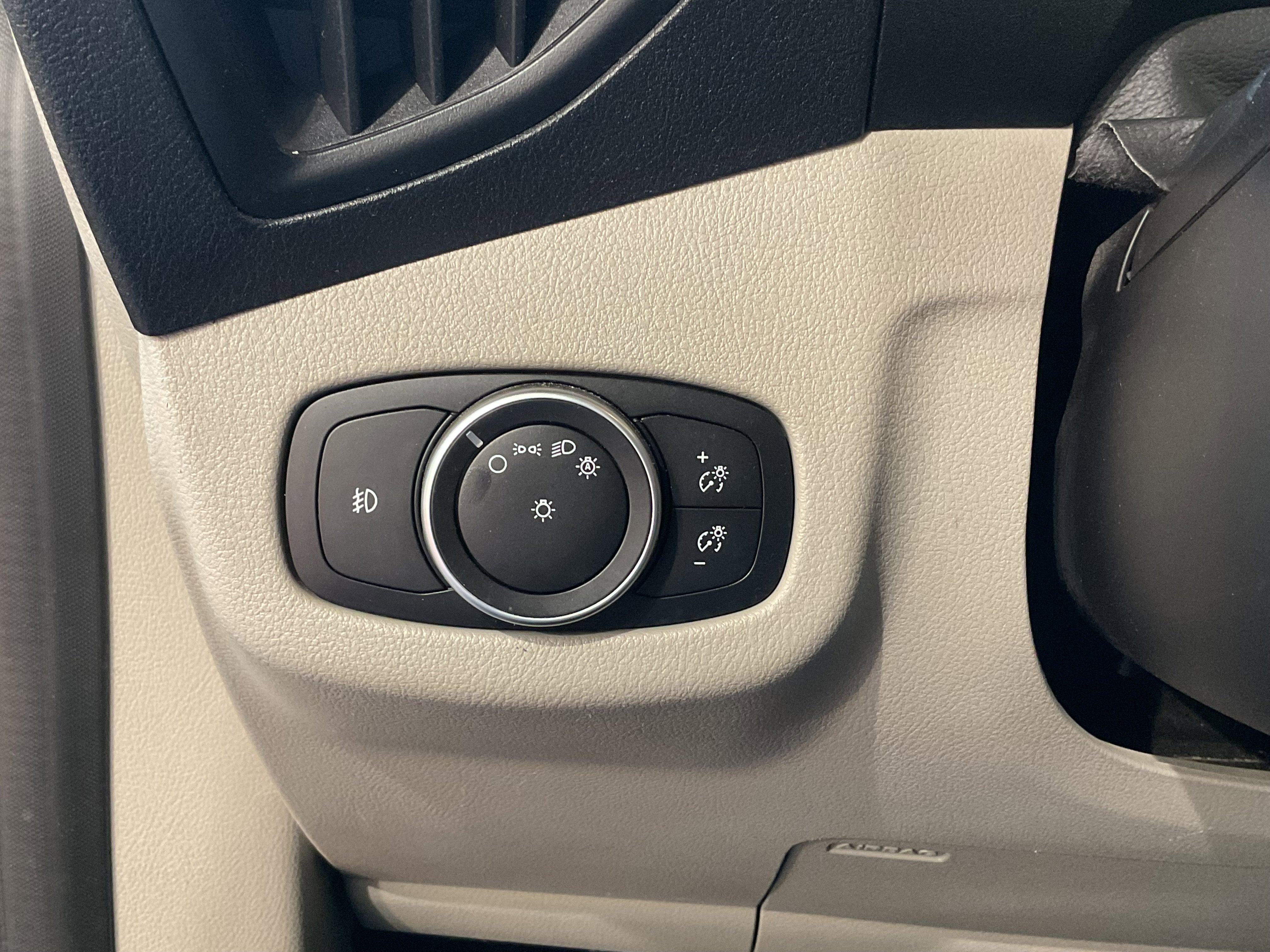 2020 Ford Transit Connect Wagon Titanium