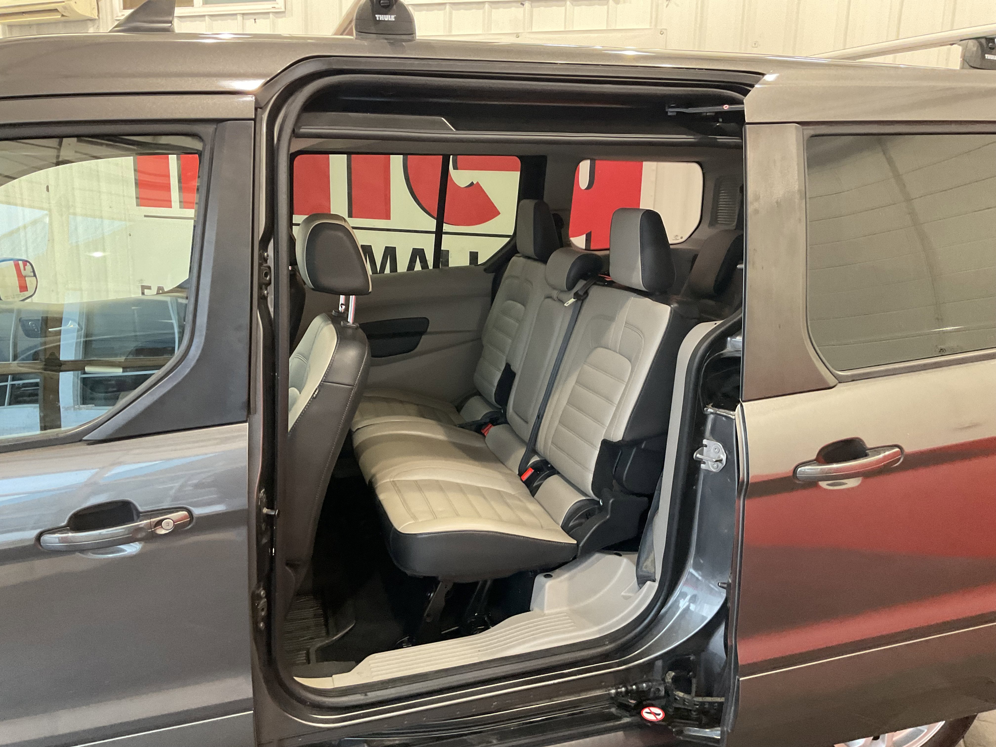 2020 Ford Transit Connect Wagon Titanium