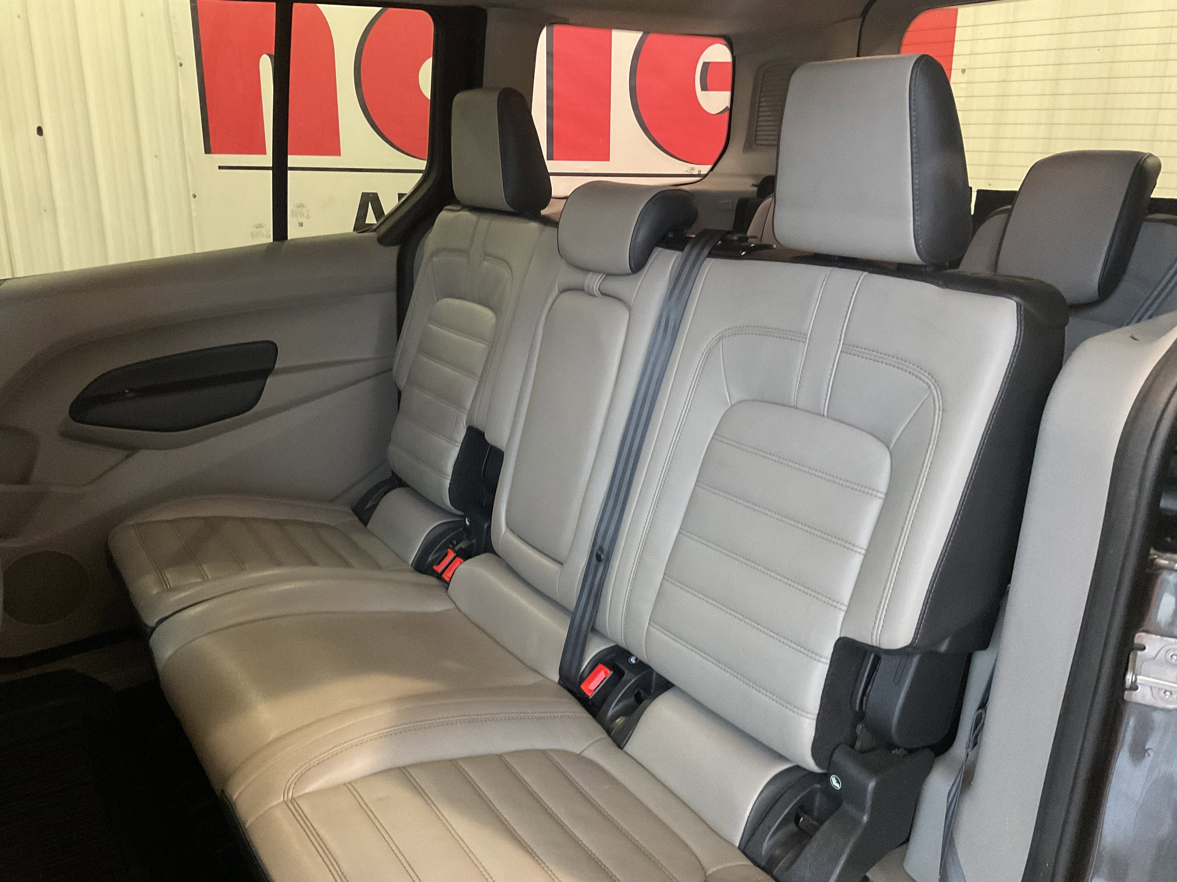 2020 Ford Transit Connect Wagon Titanium