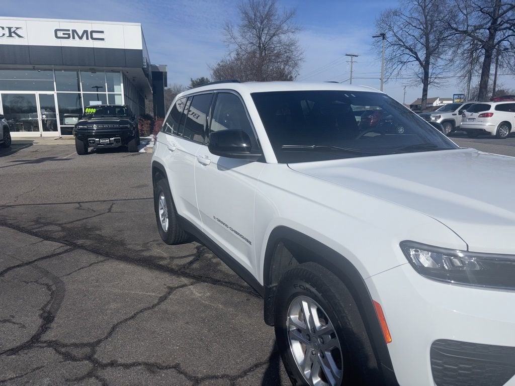 2025 Jeep Grand Cherokee Laredo