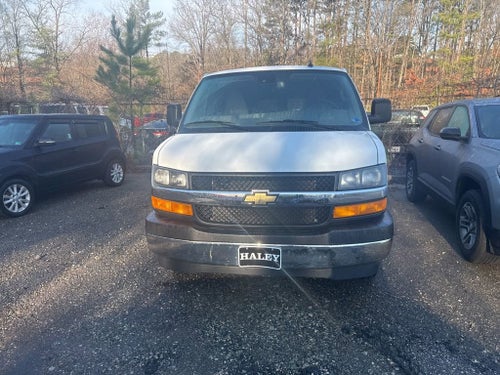 2023 Chevrolet Express Passenger LT