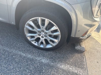 2024 GMC Acadia AWD Denali