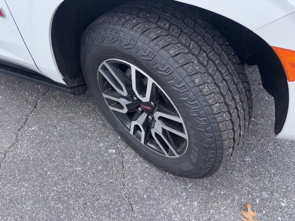 2024 GMC Yukon AT4