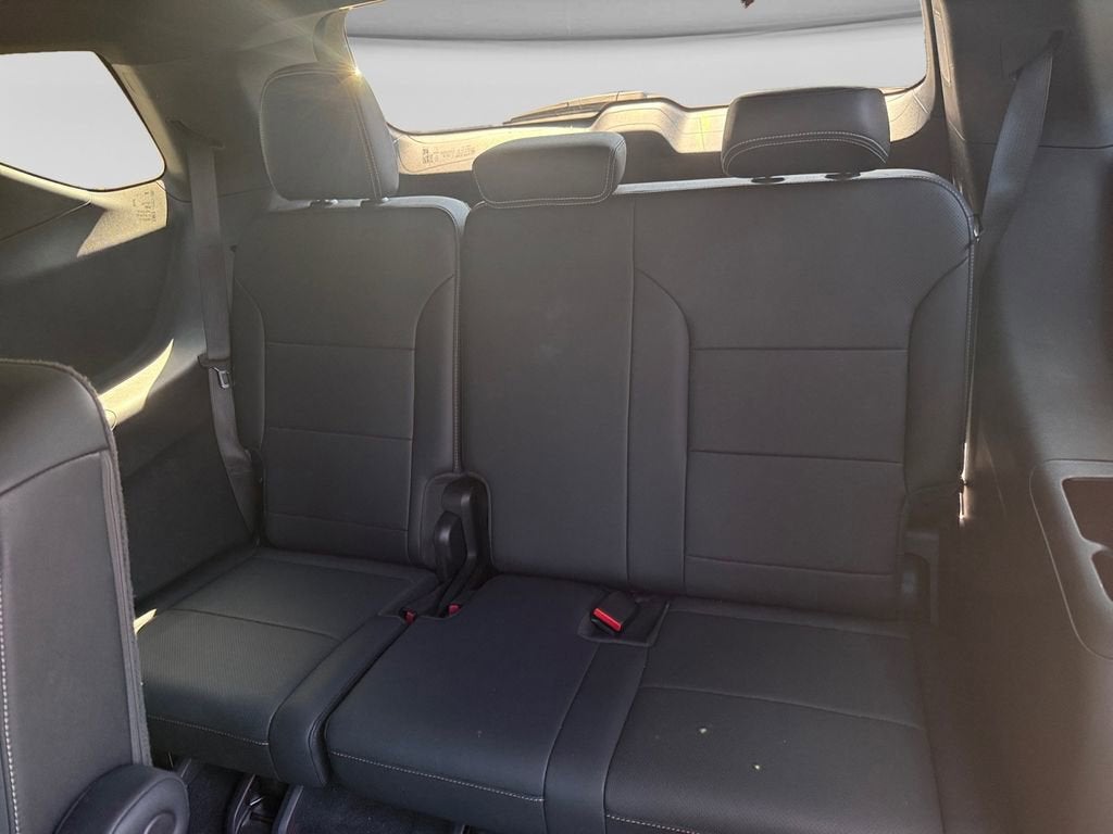 2025 Chevrolet Traverse FWD LT