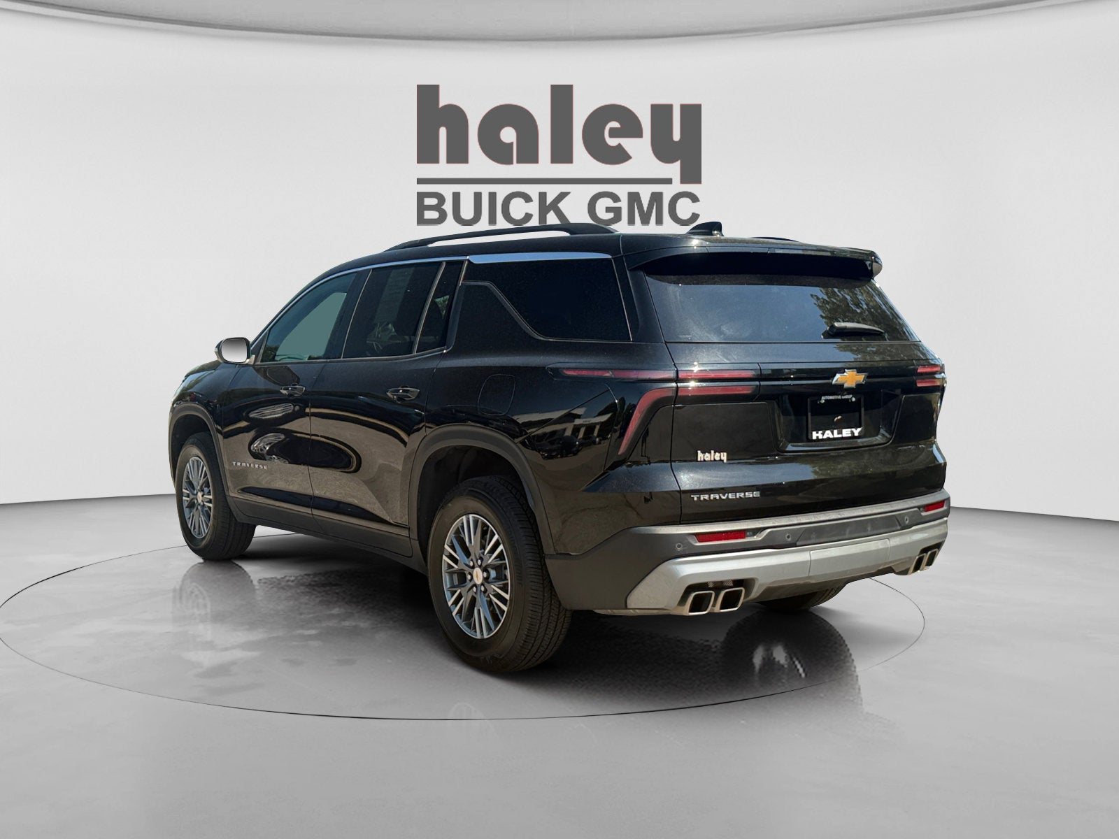 2025 Chevrolet Traverse FWD LT