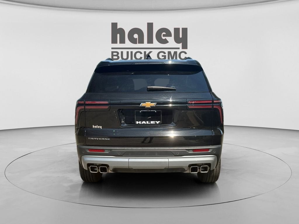 2025 Chevrolet Traverse FWD LT