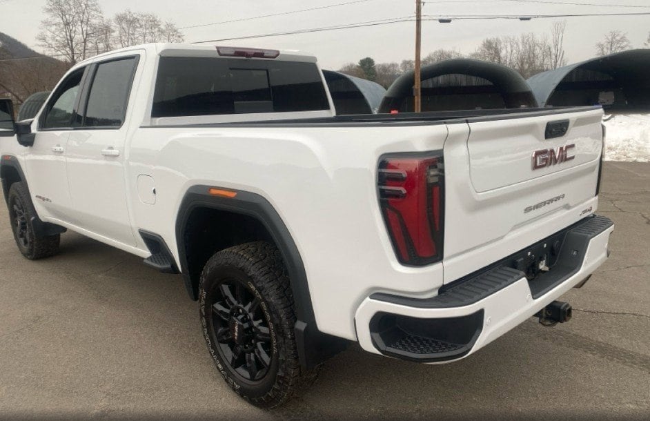 2024 GMC Sierra 2500HD AT4