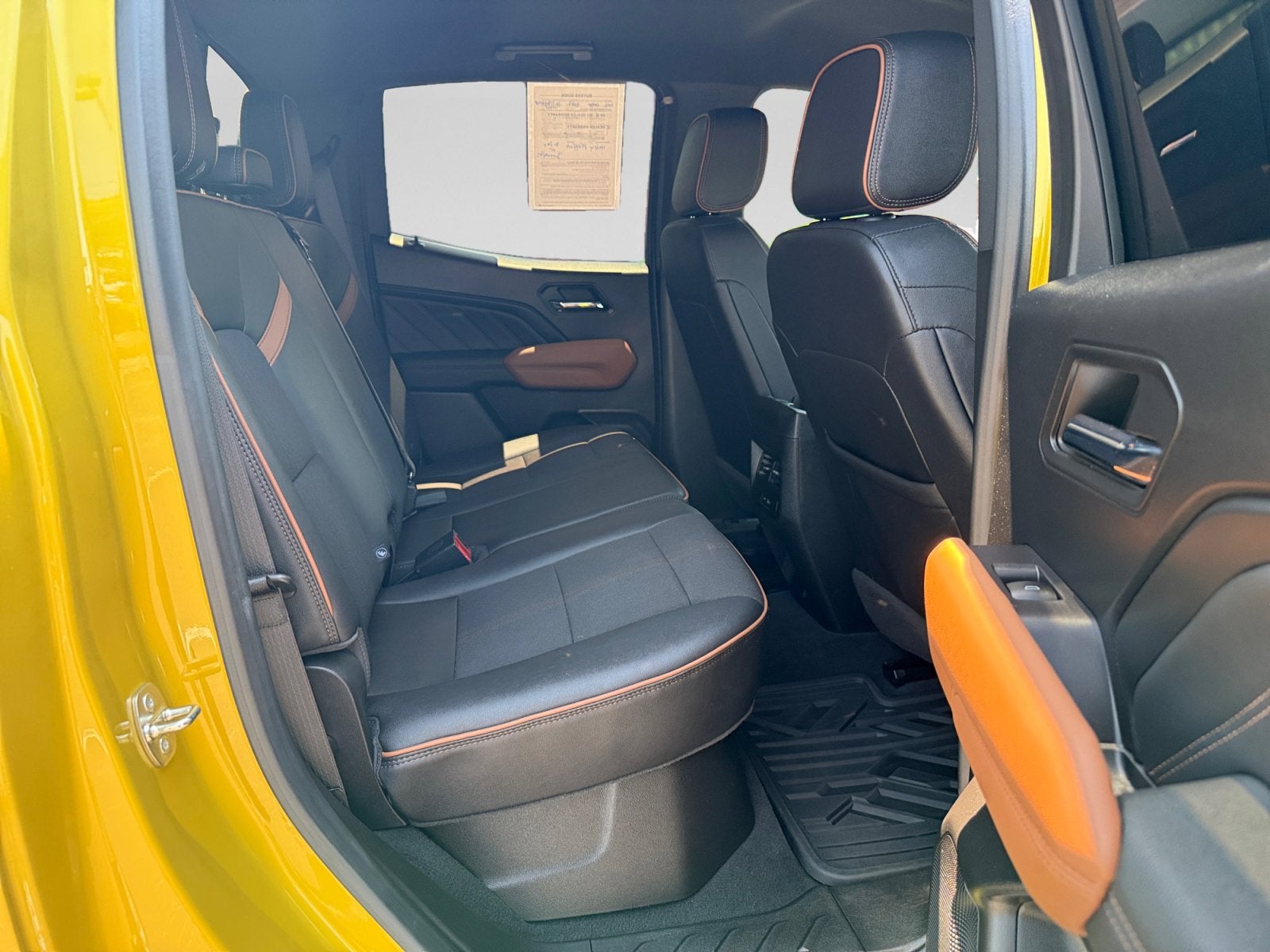 2023 GMC Canyon 4WD AT4