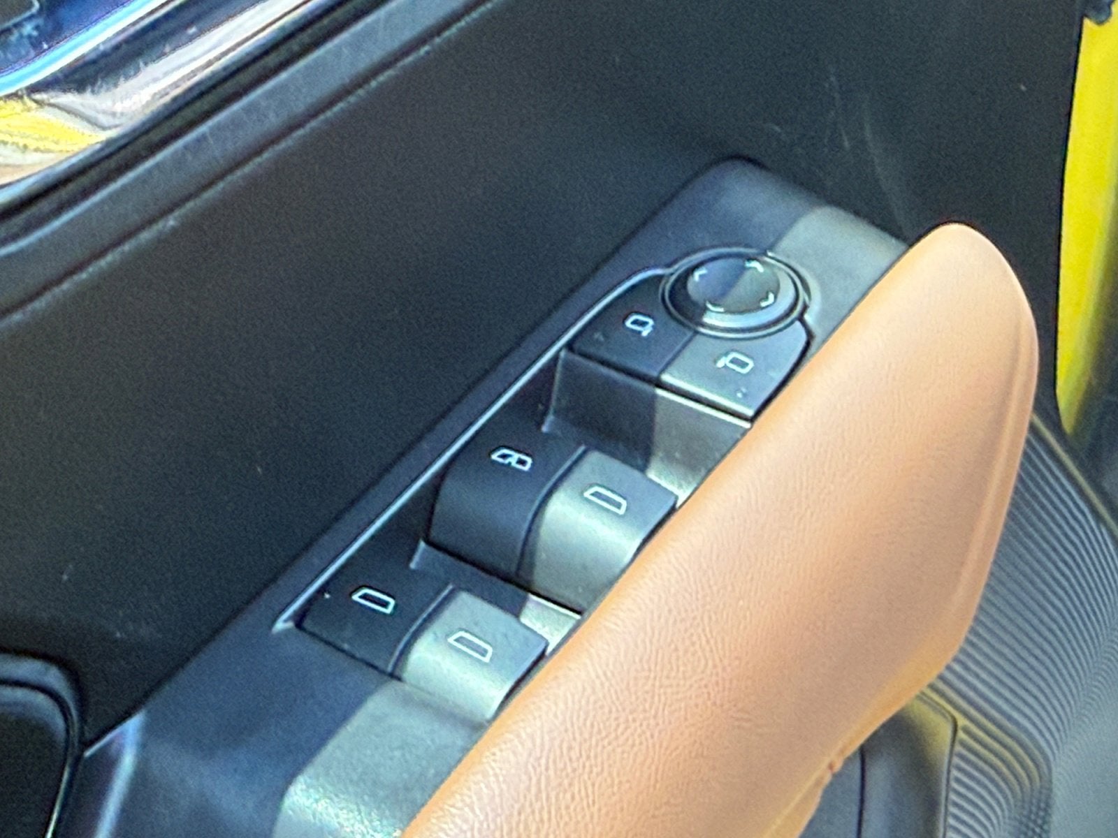 2023 GMC Canyon 4WD AT4