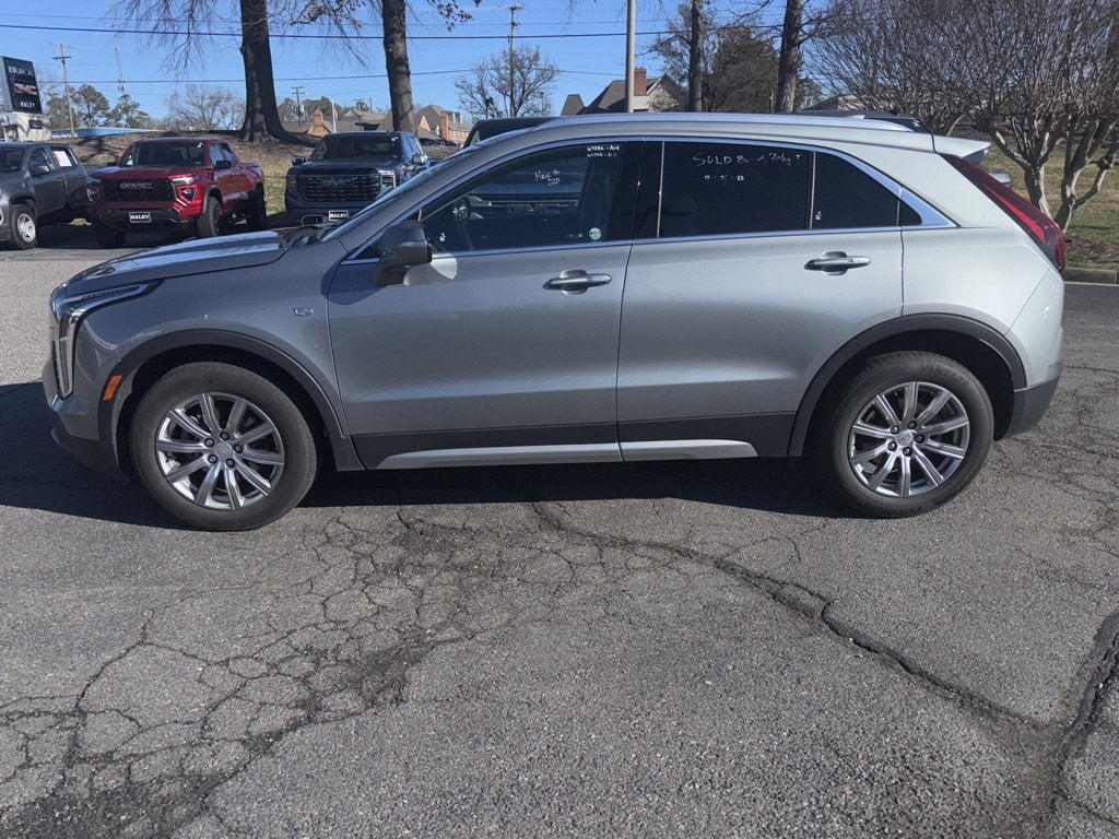 2023 Cadillac XT4 FWD Premium Luxury