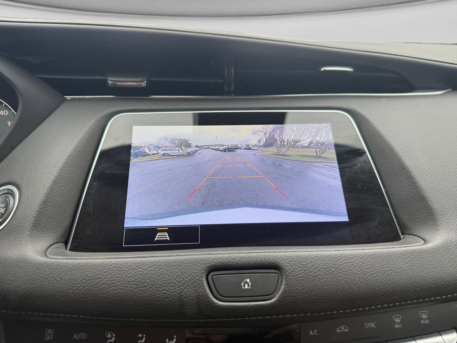 2023 Cadillac XT4 FWD Premium Luxury