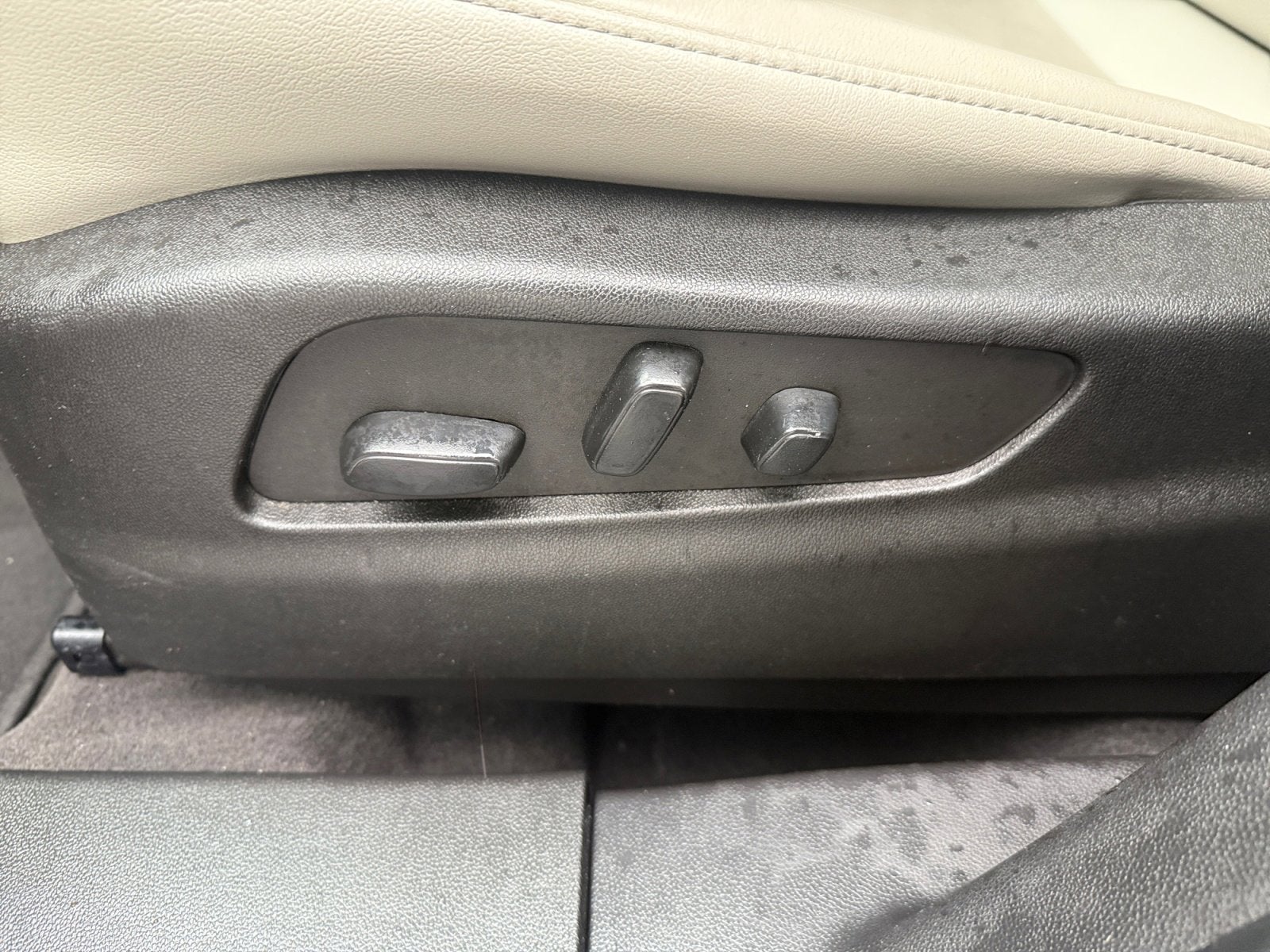 2023 Cadillac XT4 FWD Premium Luxury