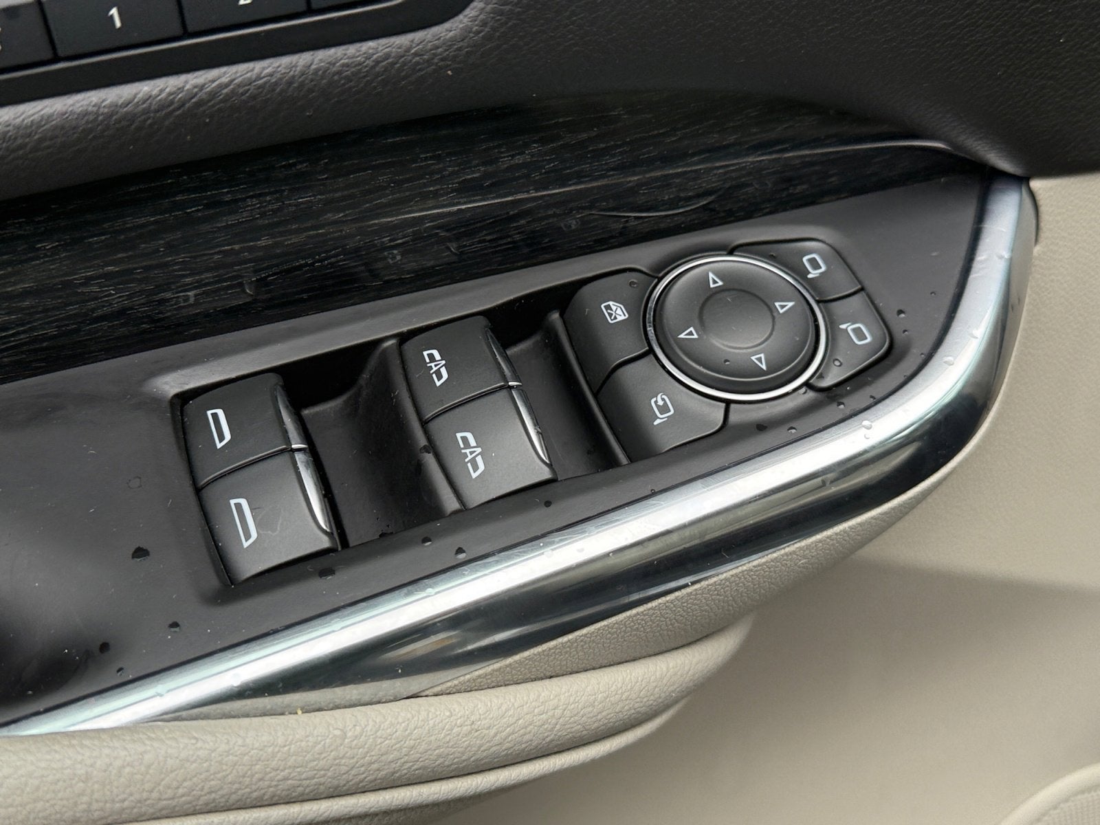 2023 Cadillac XT4 FWD Premium Luxury