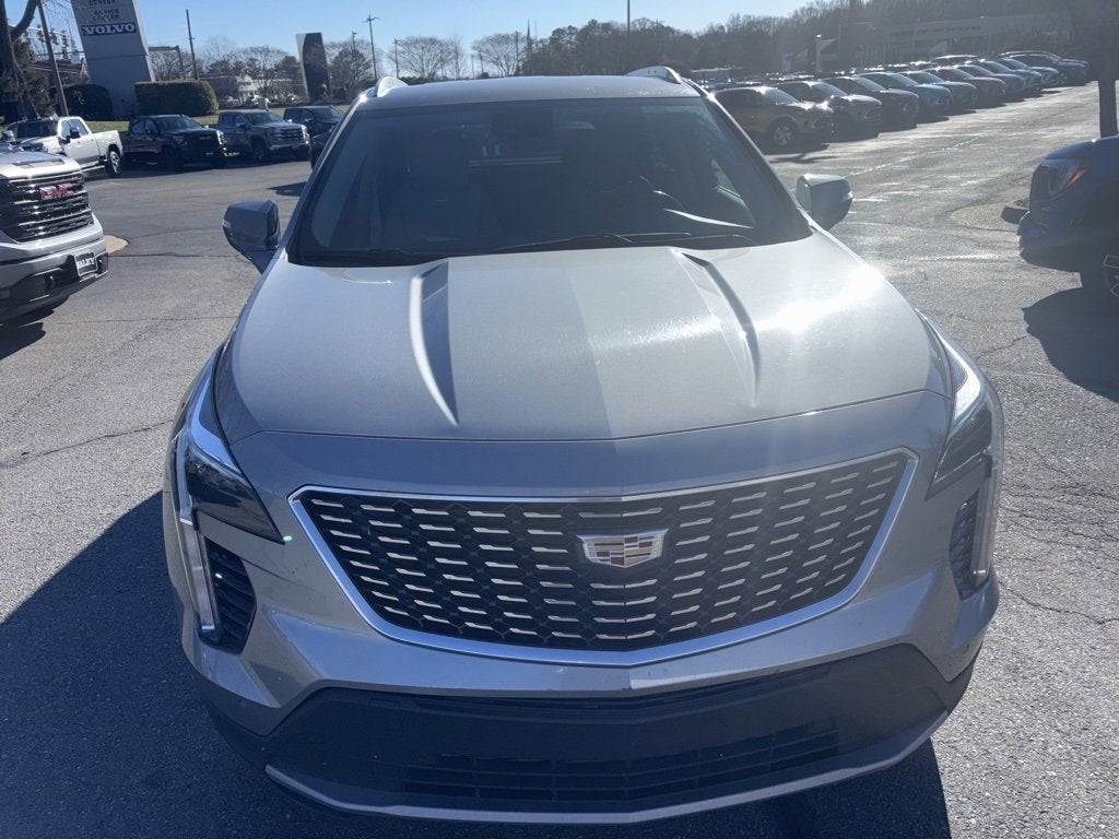 2023 Cadillac XT4 FWD Premium Luxury