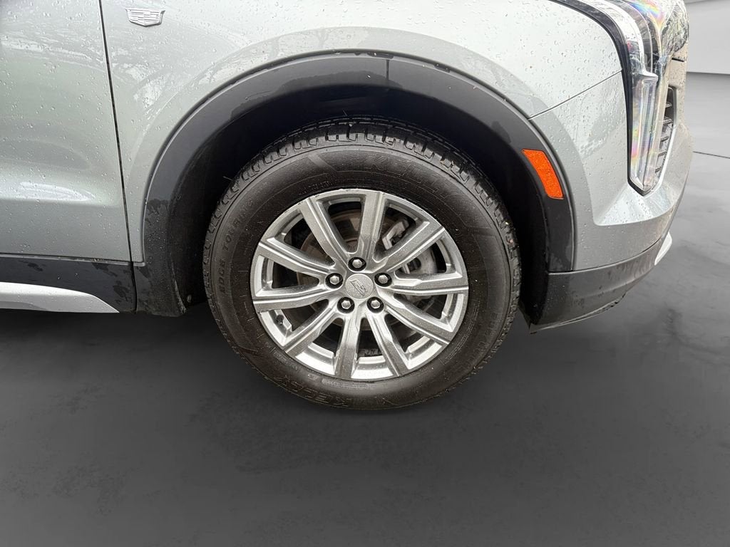 2023 Cadillac XT4 FWD Premium Luxury