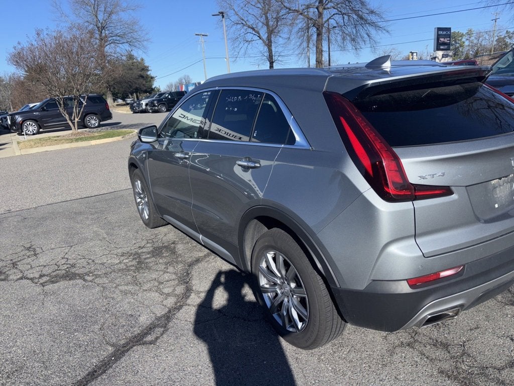2023 Cadillac XT4 FWD Premium Luxury