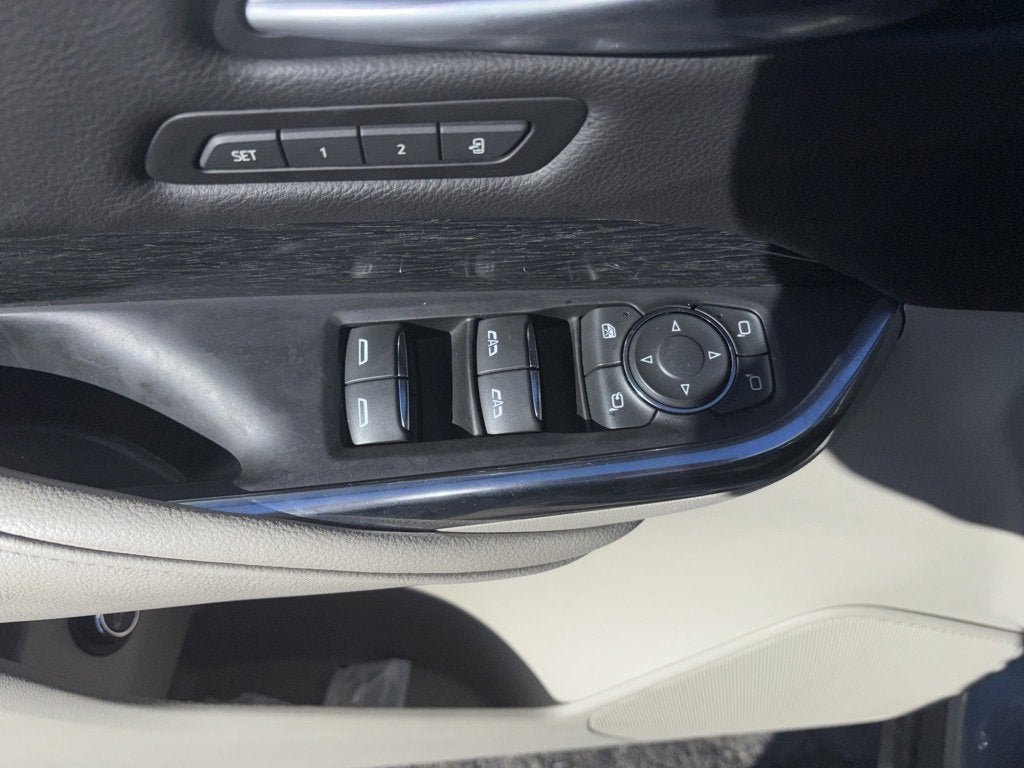 2023 Cadillac XT4 FWD Premium Luxury