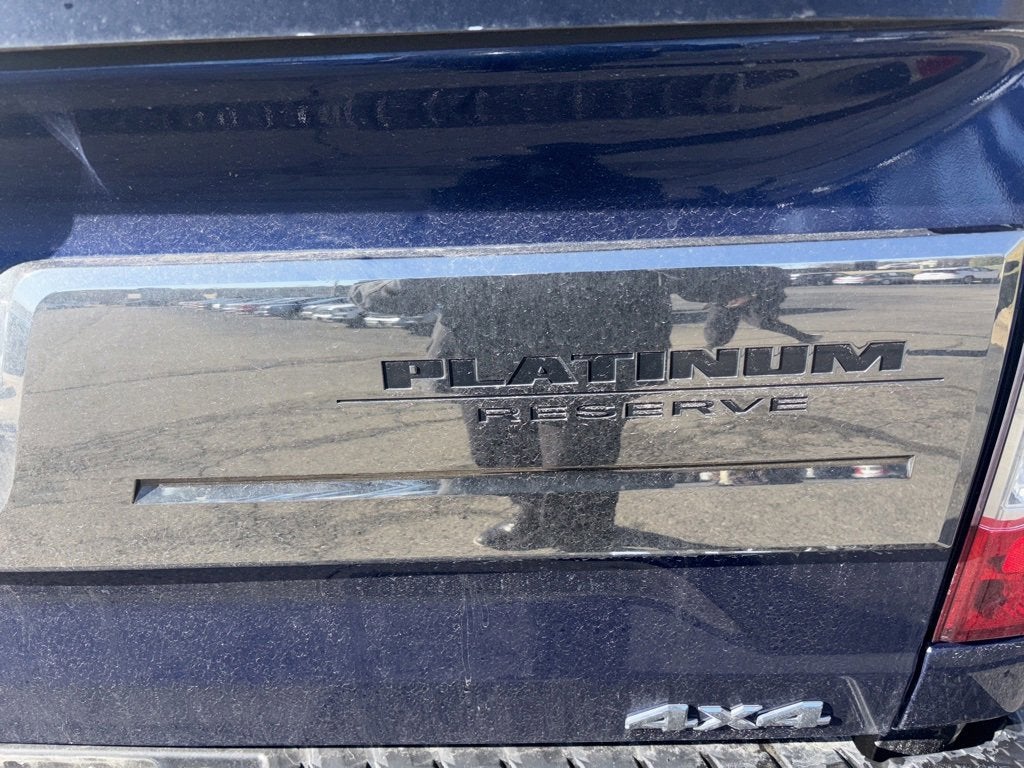 2017 Nissan Titan Platinum Reserve