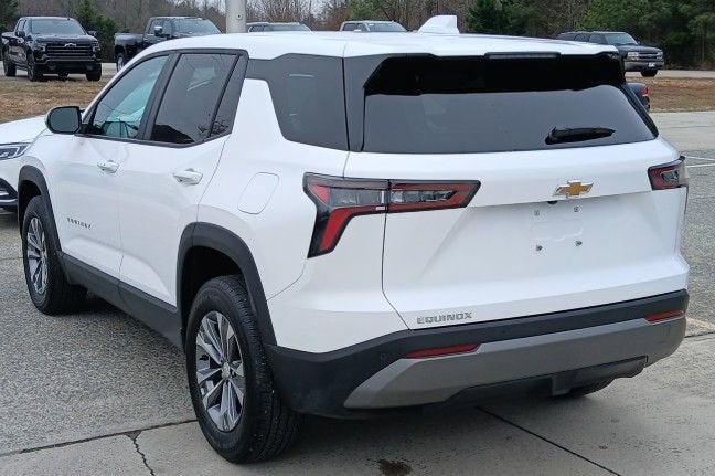 2026 Chevrolet Equinox FWD LT