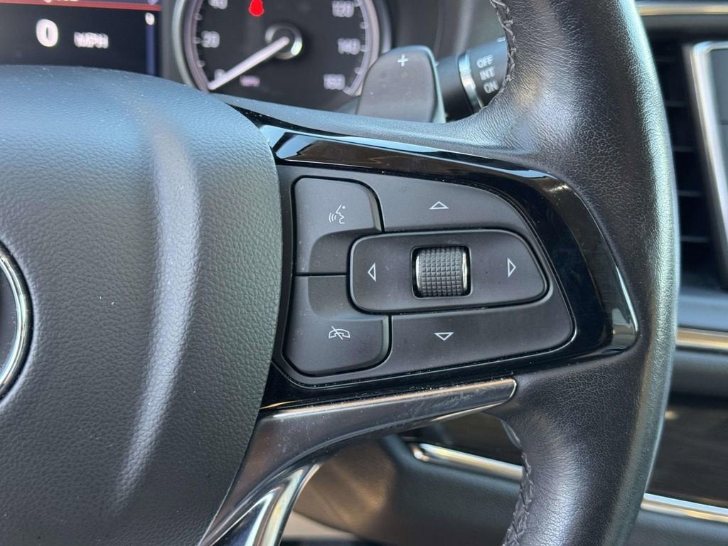 2023 Buick Enclave Essence