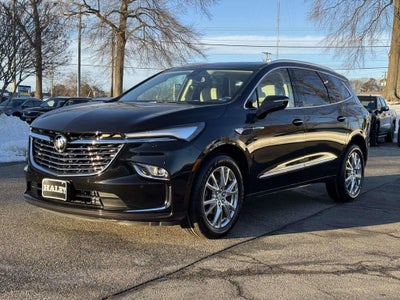 2023 Buick Enclave Essence