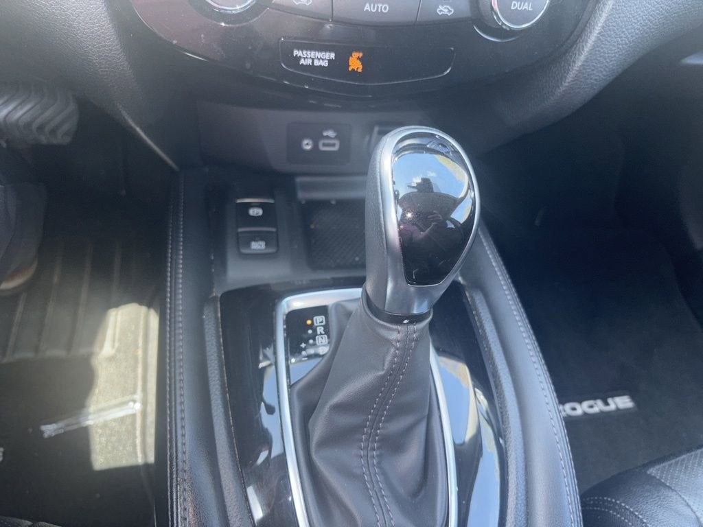 2020 Nissan Rogue SL