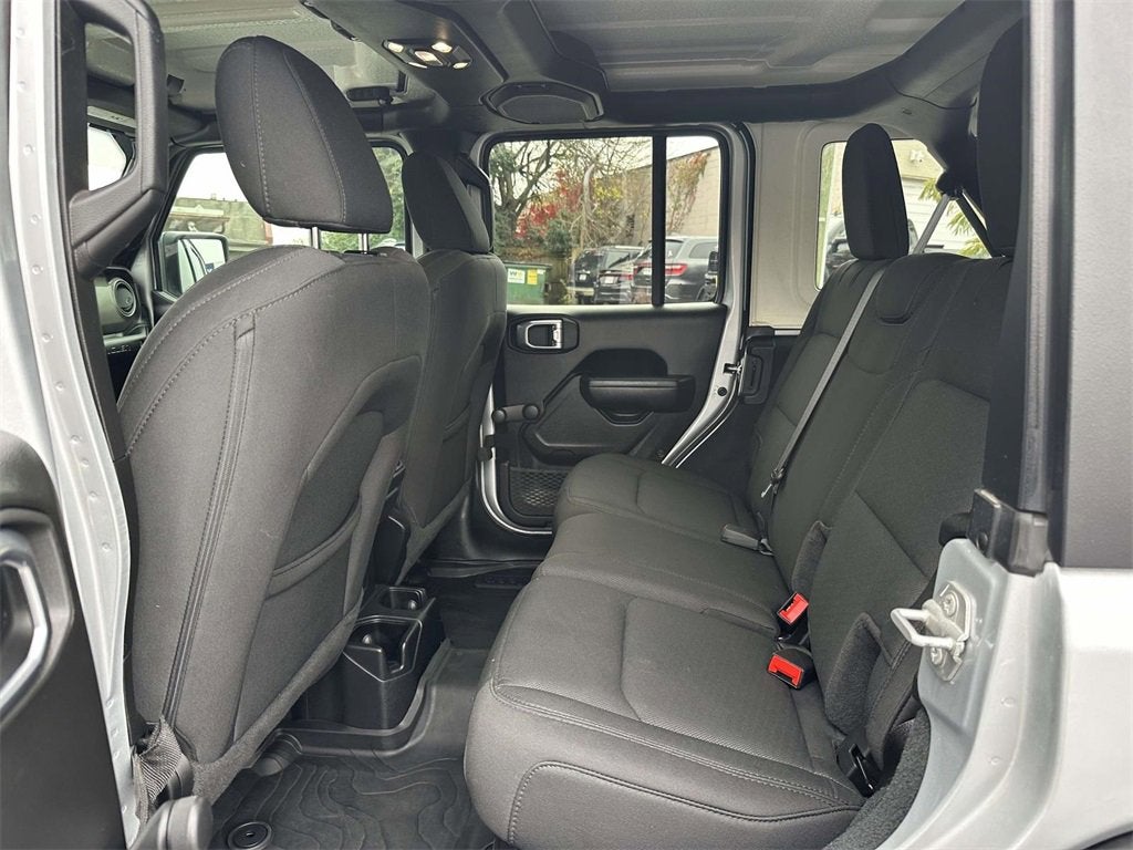 2022 Jeep Wrangler Unlimited Willys