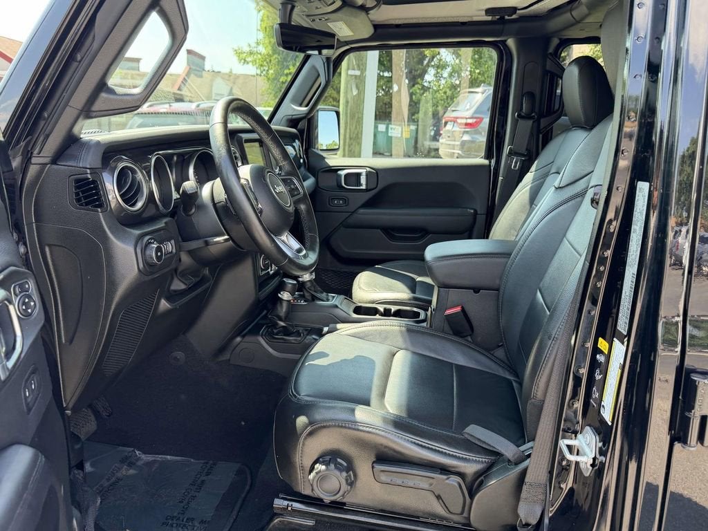 2022 Jeep Wrangler Unlimited Sahara Altitude