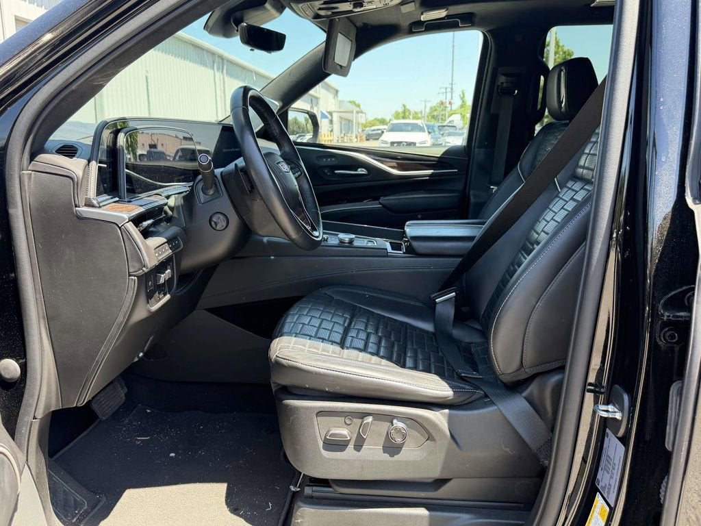 2022 Cadillac Escalade Premium Luxury Platinum