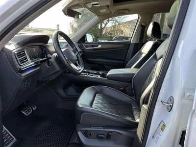 2024 Volkswagen Atlas 2.0T SEL Premium R-Line