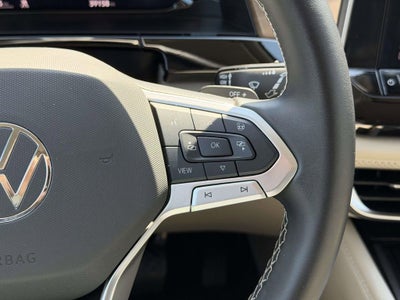 2025 Volkswagen Atlas 2.0T SE w/Technology