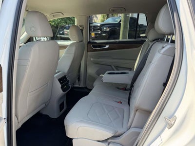2025 Volkswagen Atlas 2.0T SE w/Technology