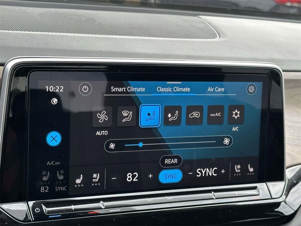 2025 Volkswagen Atlas 2.0T SE w/Technology