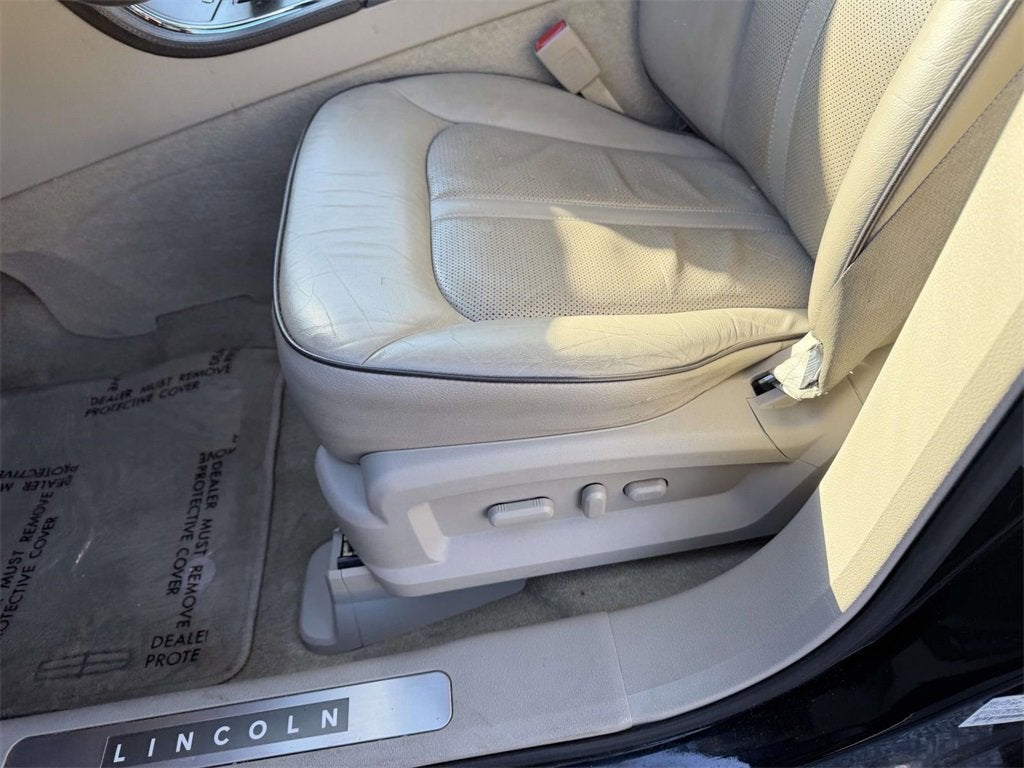 2015 Lincoln MKX Base