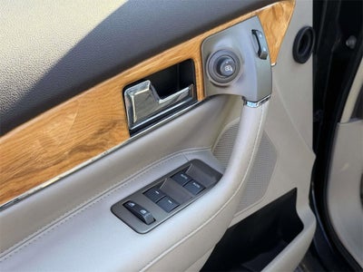 2015 Lincoln MKX Base