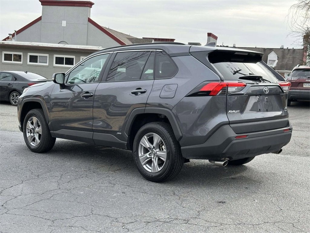 2025 Toyota RAV4 XLE