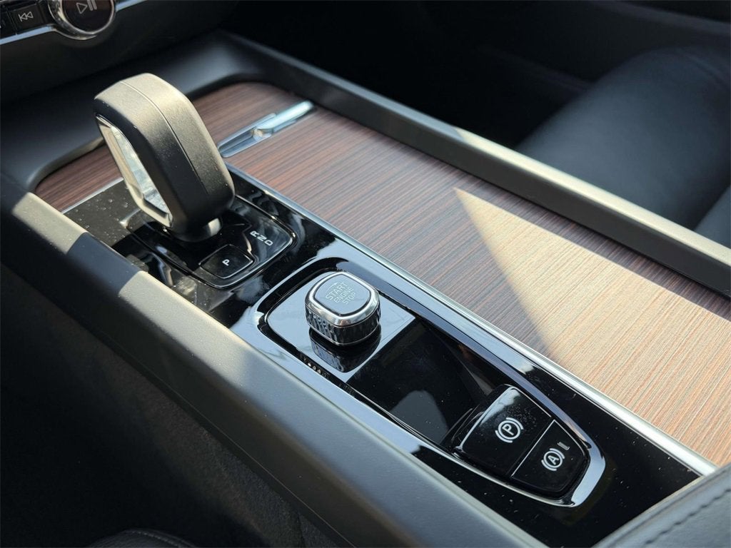 2023 Volvo S60 B5 Plus Black Edition