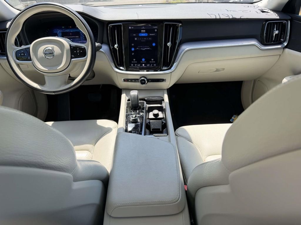 2023 Volvo S60 B5 Core Dark Theme