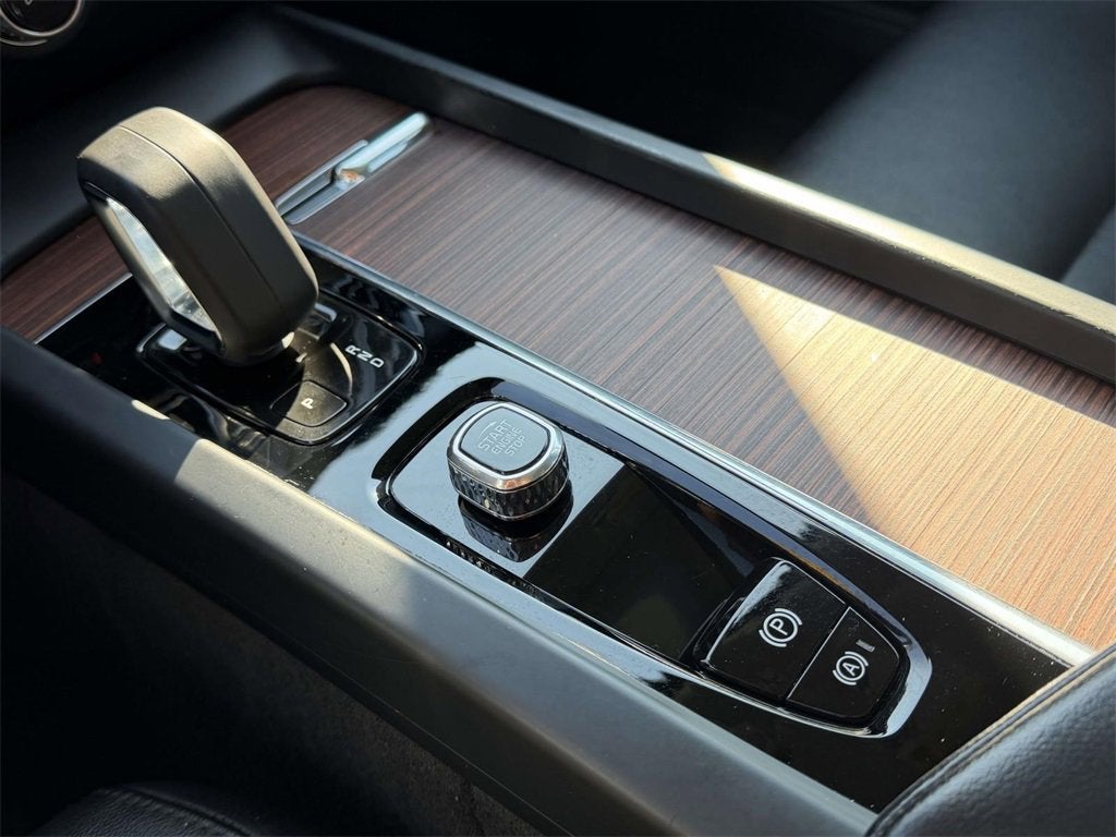 2022 Volvo S60 B5 Momentum