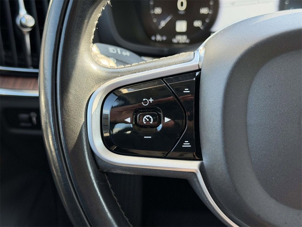 2022 Volvo S60 B5 Momentum