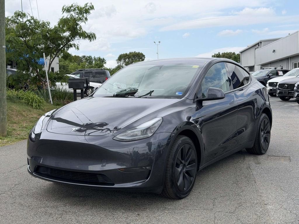 2024 Tesla Model Y Long Range