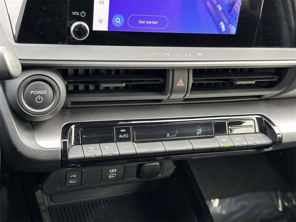 2024 Toyota Prius LE