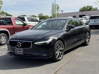 2018 Volvo S90 T5 Momentum