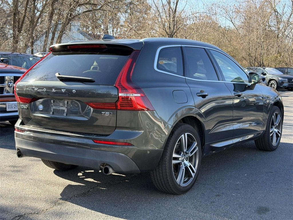 2018 Volvo XC60 T5 Momentum