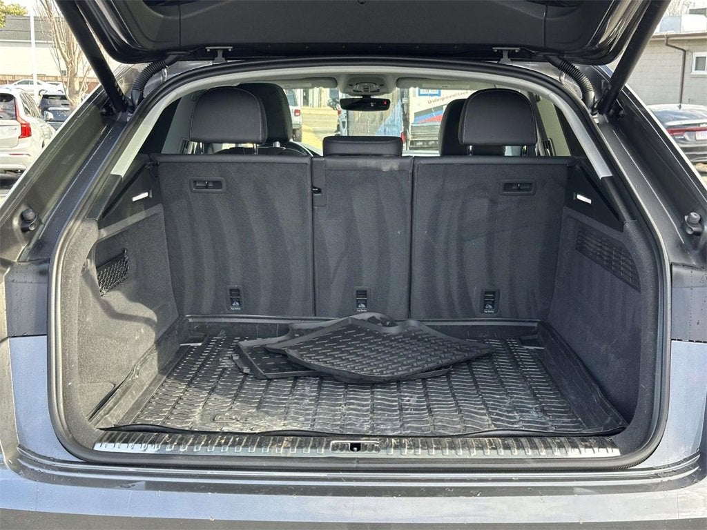 2022 Audi Q8 55 Prestige