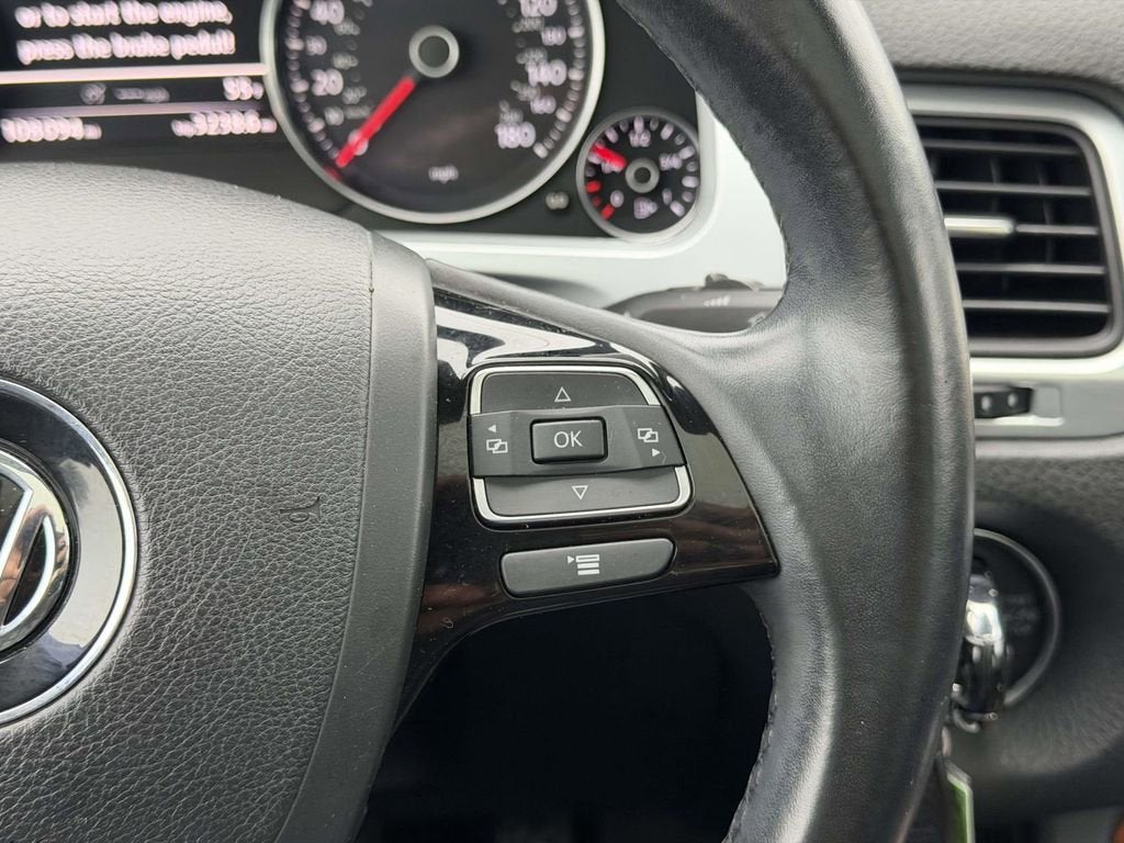 2012 Volkswagen Touareg VR6 FSI