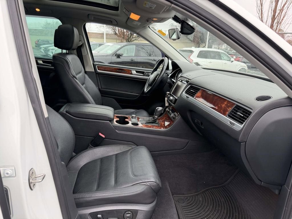 2012 Volkswagen Touareg VR6 FSI